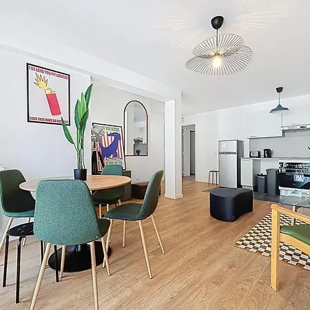 Charming With Rooftop Apartment Montreuil (Seine-Saint-Denis)