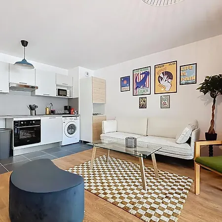 Apartment Charming With Rooftop Montreuil (Seine-Saint-Denis)